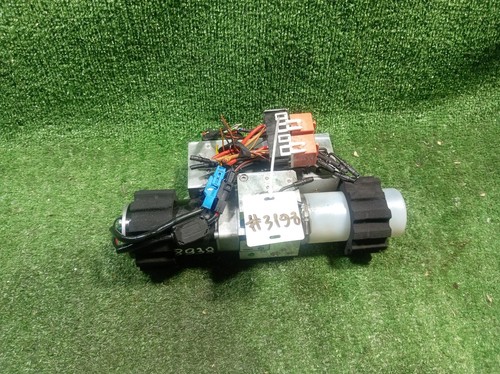 7128780 hb71050 002 bmw - hb71050-002, 3